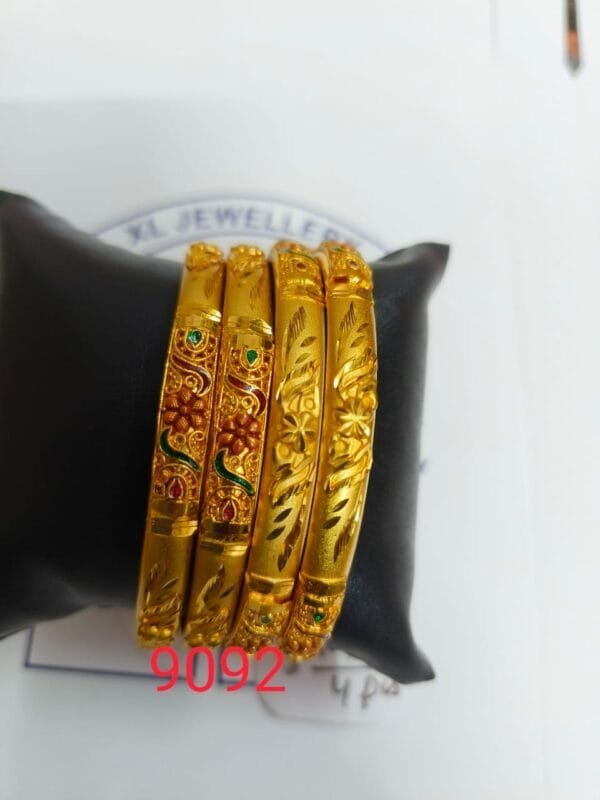 Elegant 1-Gram Gold Bangle